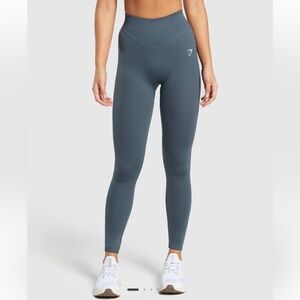 GymShark Sz Small Sweat Seamless Legging in Titanium Blue EUC